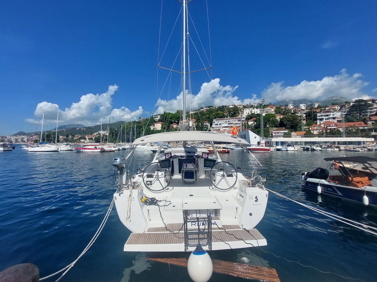 Explore, Dream, Sail: Yacht Charter for All Tastes